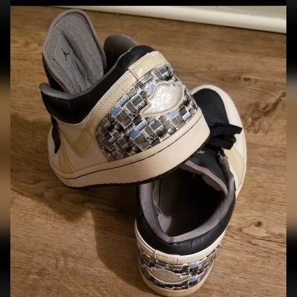 Air Jordan 1  Phat Low “Georgetown Hoyas” Shoes for Men, Size US 11 - Picture 2 of 9